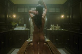 Эмма Коррин